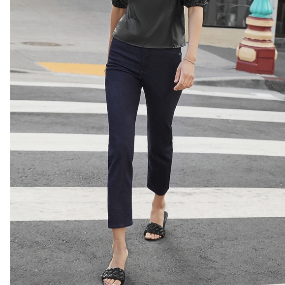 Slim Super High Rise Jeans 2R - Picture 2 of 7